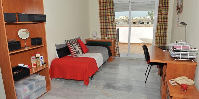 ESL Language shared apartment Enforex Malaga