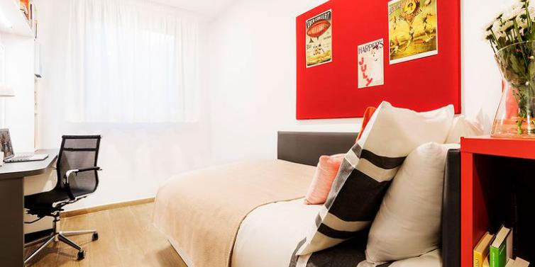 ESL Languages Yugo Claraval student residence Expanish Madrid