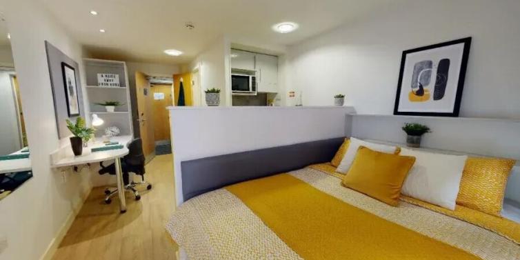 Alice House Studio bedroom Kings Oxford