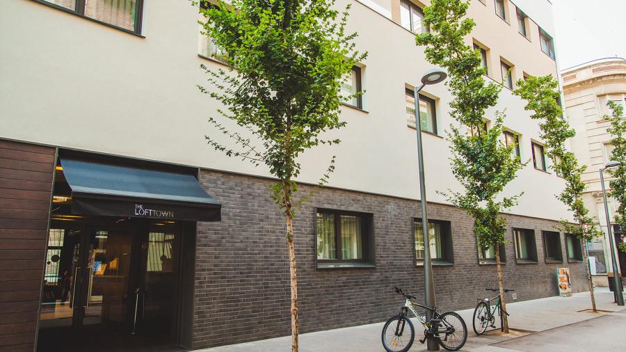 ESL Languages Enforex Barcelona Centro residence