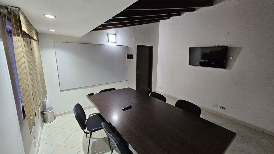 ESL Languages Nueva Lengua Medellín gallery 3