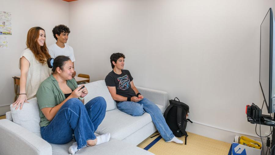 ESL Languages Genki Okinawa relax time