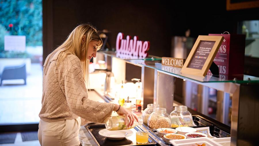 ESL Languages Enforex Barcelona Centro restaurant 1