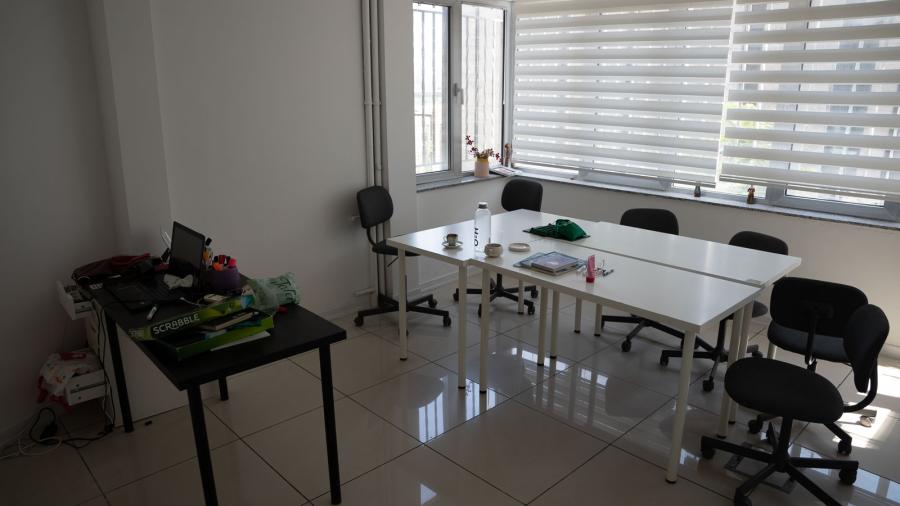 ESL Languages Royal Turkish Istanbul classroom