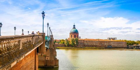 ESL Toulouse language stay